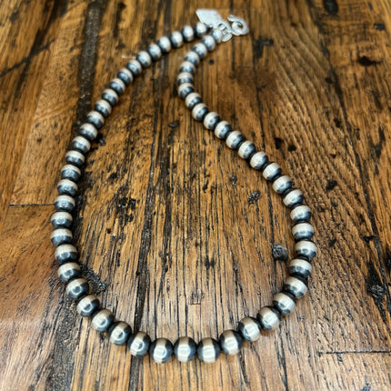 18" 8mm Navajo Pearl