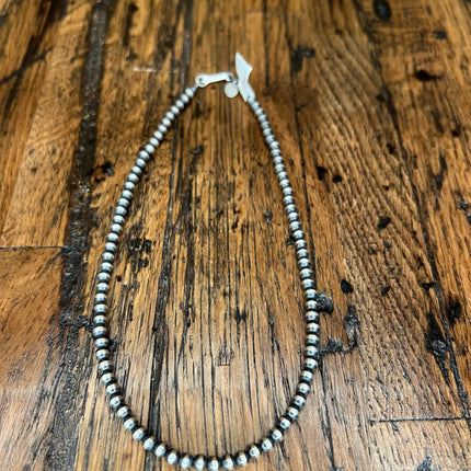 16" 4mm Navajo Pearl