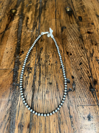 16" 4mm Navajo Pearl