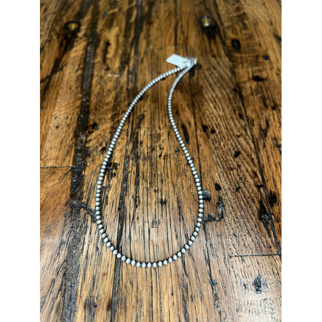 14" 3mm Navajo Pearl