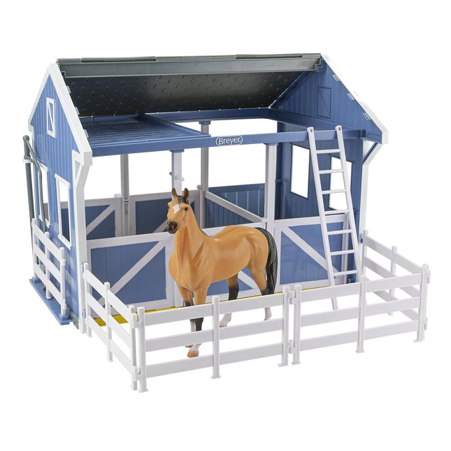 Deluxe Country Stable with Horse & Wash Stall